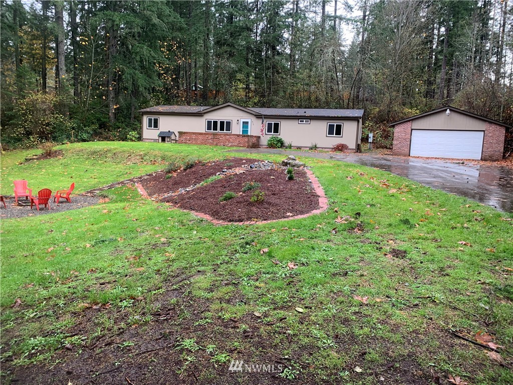 858 Southwest J H Road Port Orchard, WA 98367 - Photo 3 of 18 Gallery Image 3