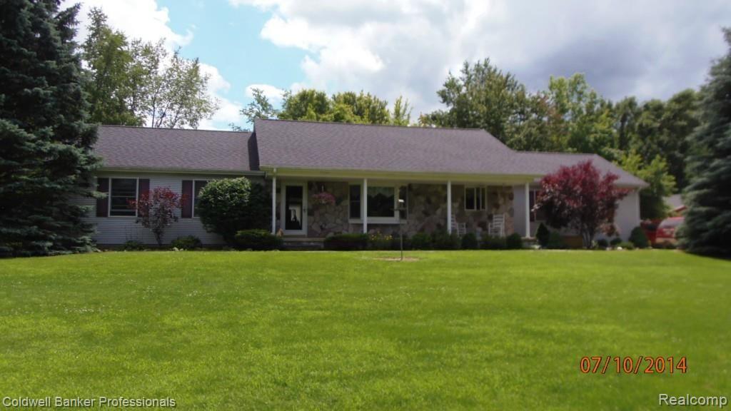 4400 Casey Road Dryden, MI 48428 - Photo 1 of 28 4400 Casey front.jpg