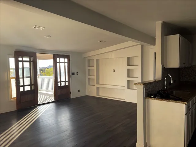 $1,995 | 120 Scarlet Ibis Pass, Del Valle, TX 78617