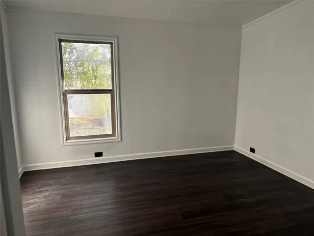 $1,995 | 120 Scarlet Ibis Pass, Del Valle, TX 78617