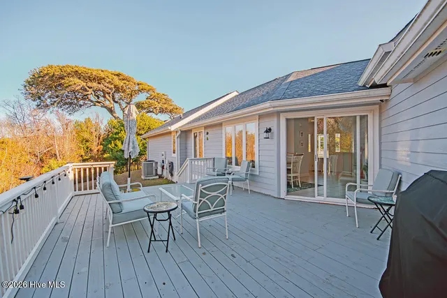 $725,000 | 312 Pine Knoll Circle, Pine Knoll Shores, NC 28512