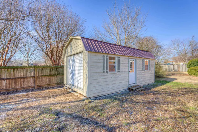 $230,000 | 2315 Valley Edge Cove, Memphis, TN 38016