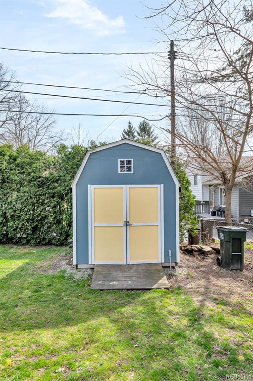 3615 Dearborn Avenue Rochester Hills, MI 48309 - Photo 4 of 14