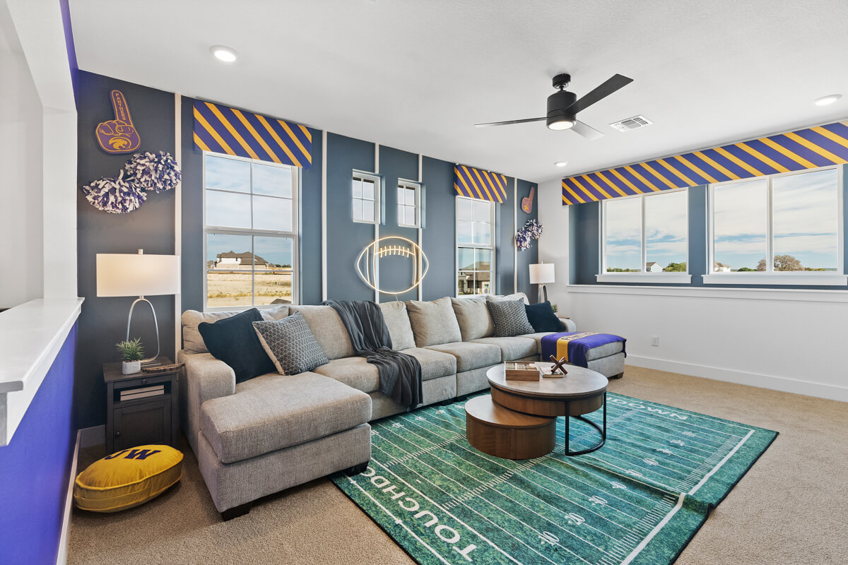 224 San Xavier Street Georgetown, TX 78633 - Photo 31 of 34 a living room with furniture and a rug