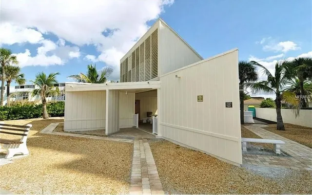 $6,000 | 4360 Chatham Drive, Unit 108, Longboat Key, FL 34228