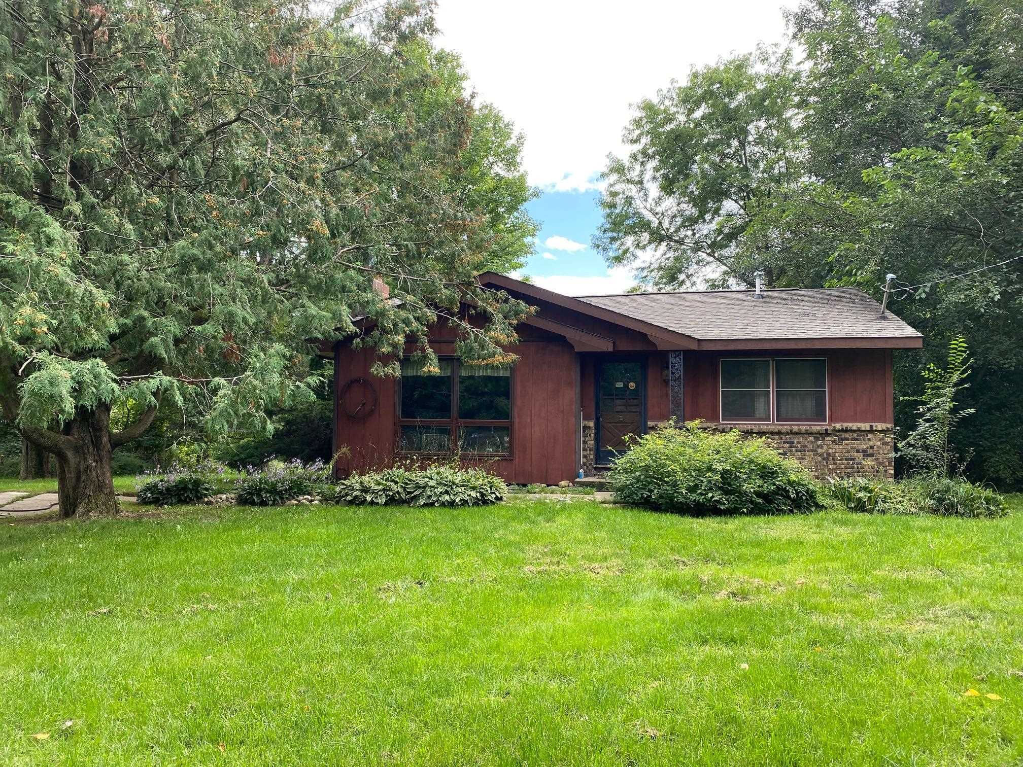 7135 West Broomfield Road Remus, MI 49340 - Photo 1 of 14