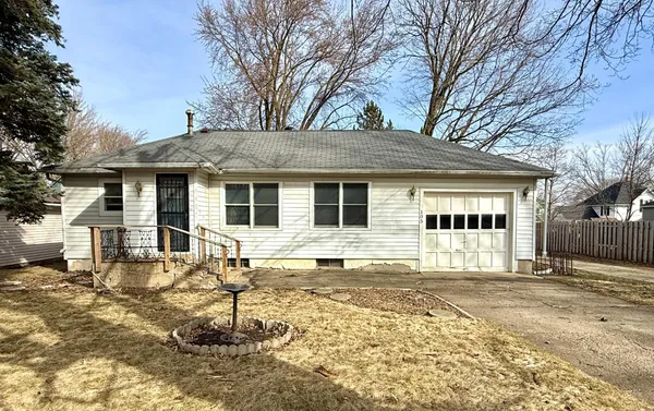 $124,900 | 105 3rd Avenue Northwest, Grand Meadow, MN 55936