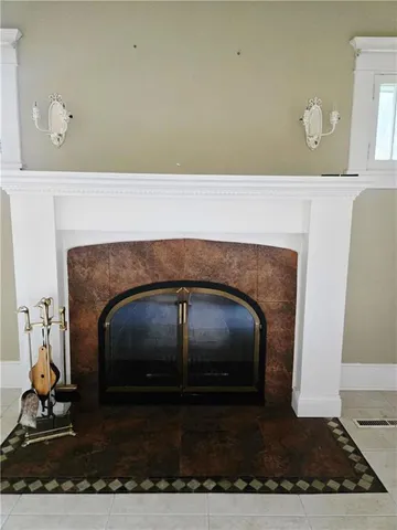 $215,000 | 4073 Parkview Drive, Frontenac, KS 66763