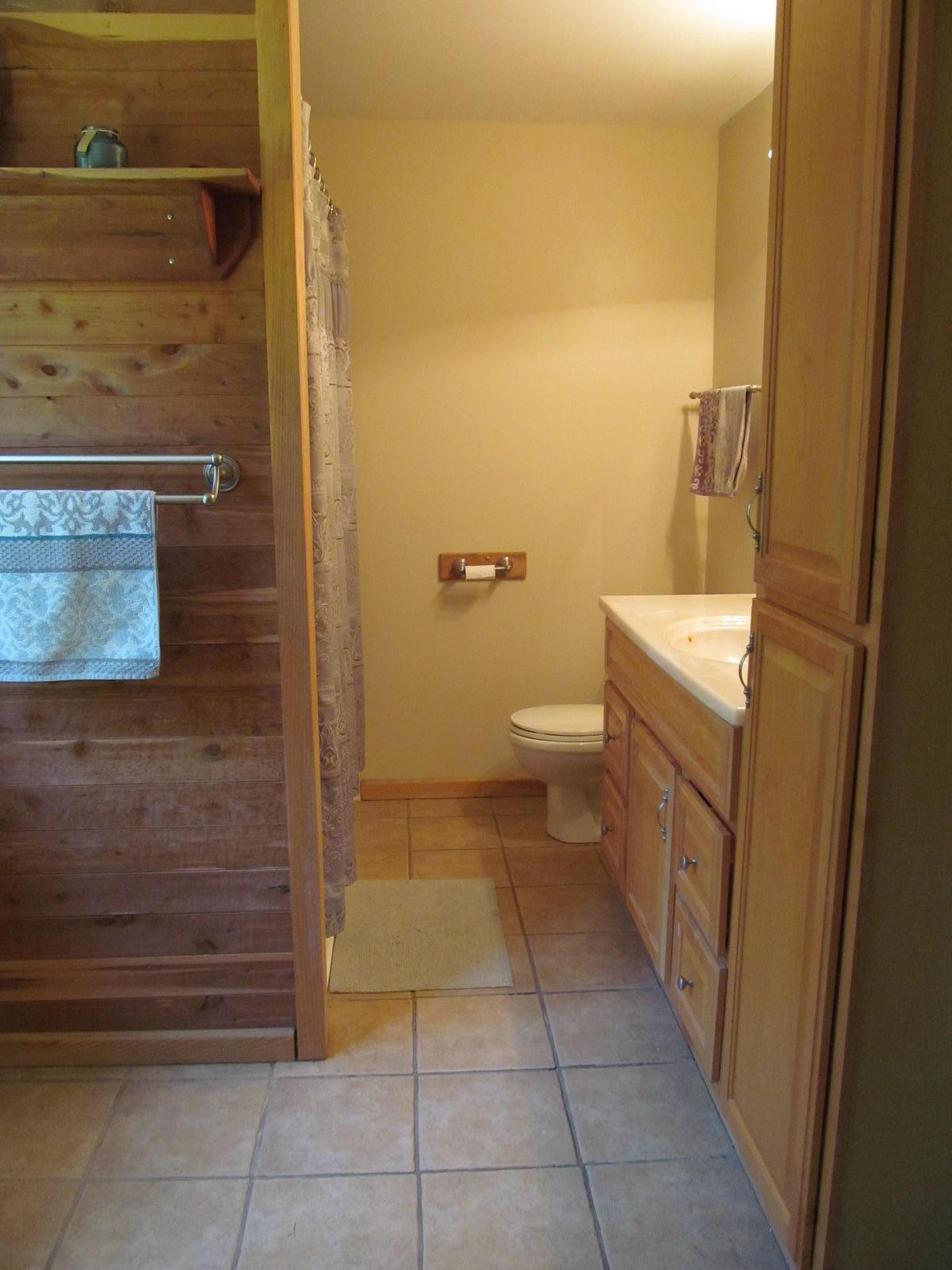18 Abbott Road North Berwick, ME 03906 - Photo 26 of 36 18 abbott mstr bath