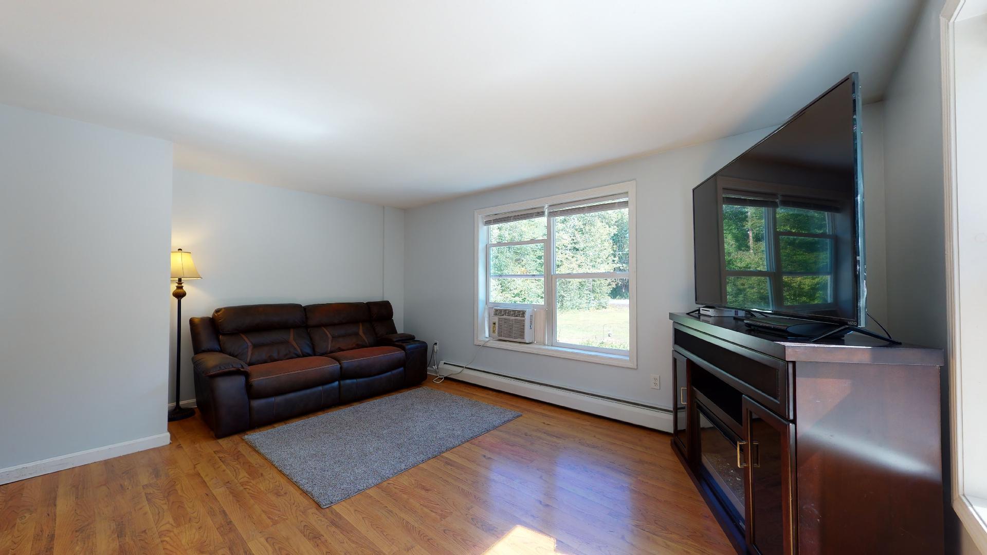 439 Old Post Road Arundel, ME 04046 - Photo 4 of 24 21-web-or-mls-439-Old-Post-Road-08292020