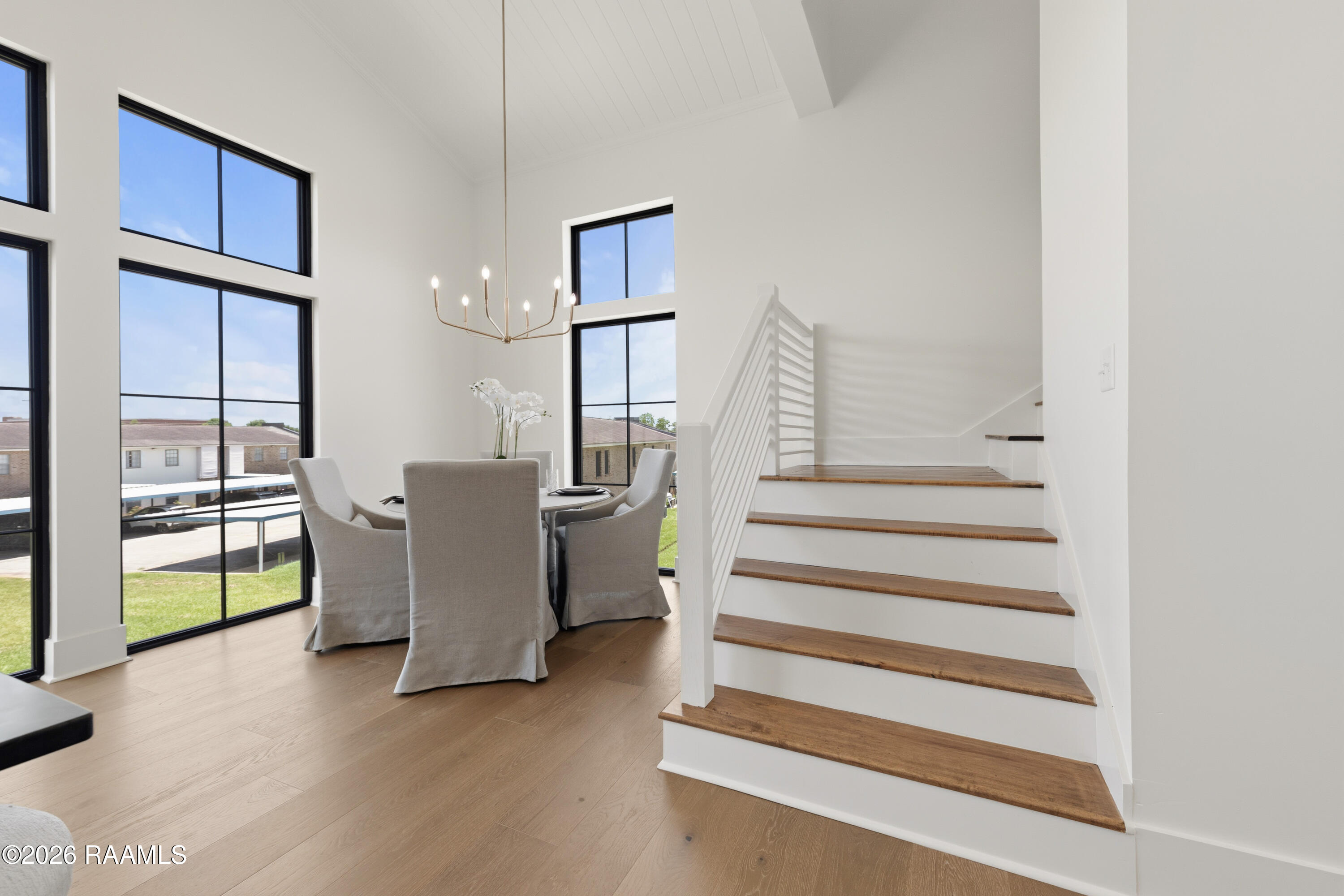 100 Southern Heights Lafayette, LA 70508 - Photo 23 of 39 Upstairs to bedrooms
