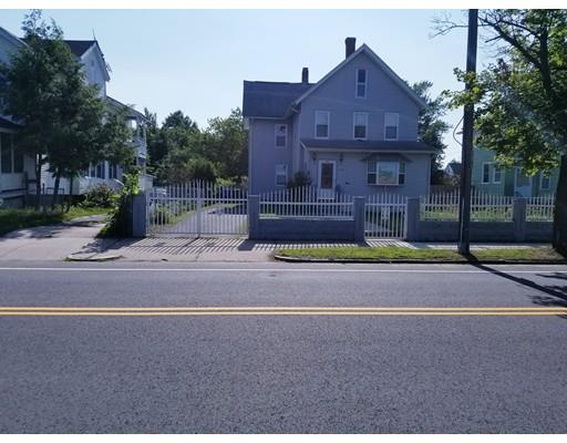 346 Eastern Avenue Springfield, MA 01109 - Photo 5 of 5 a house view with a outdoor space