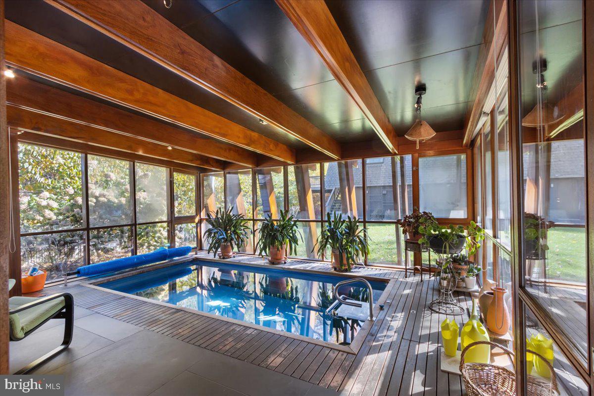 9161 Green Tree Road Philadelphia, PA 19118 - Photo 19 of 46