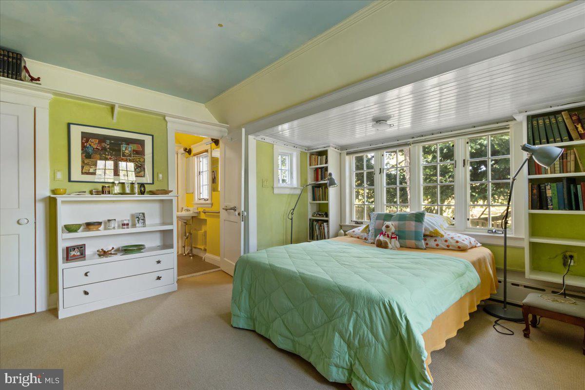 9161 Green Tree Road Philadelphia, PA 19118 - Photo 27 of 46