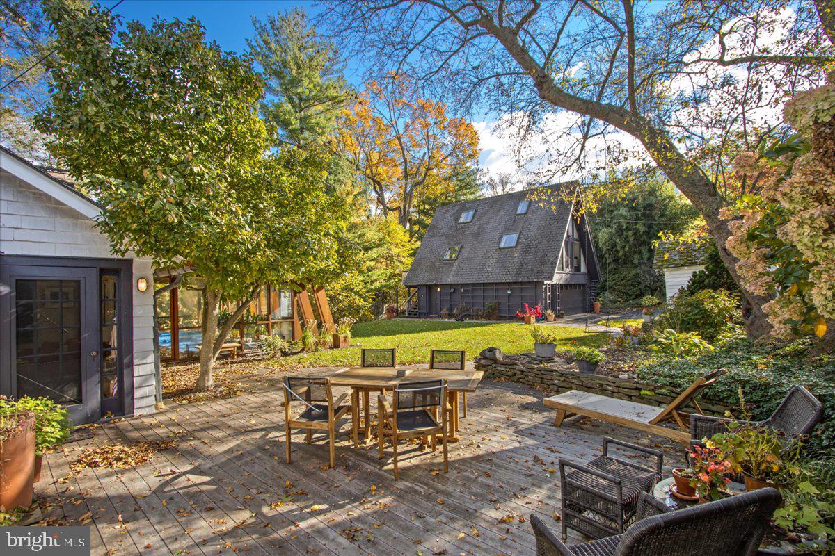 9161 Green Tree Road Philadelphia, PA 19118 - Photo 31 of 46