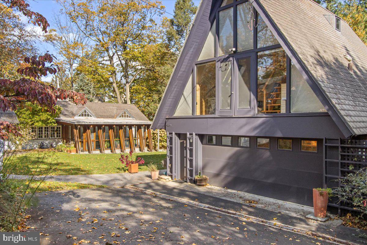 9161 Green Tree Road Philadelphia, PA 19118 - Photo 33 of 46