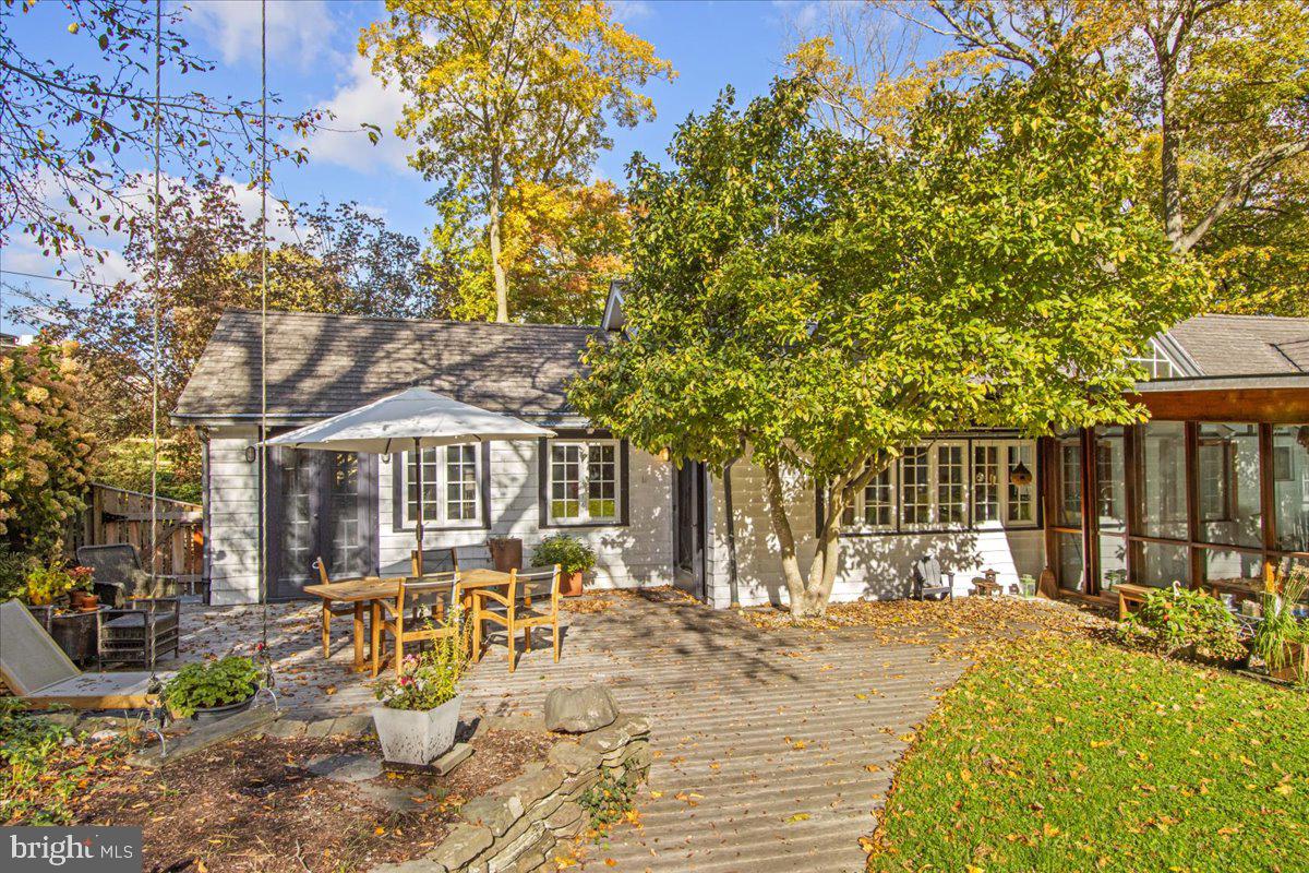 9161 Green Tree Road Philadelphia, PA 19118 - Photo 7 of 46