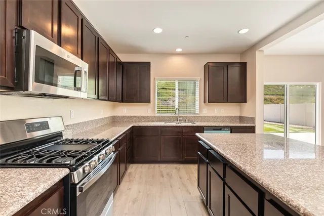 $608,000 | 35135 Sorrel Lane, Lake Elsinore, CA 92532