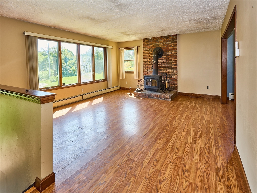554 Sharps Road Swansea, MA 02777 - Photo 12 of 34