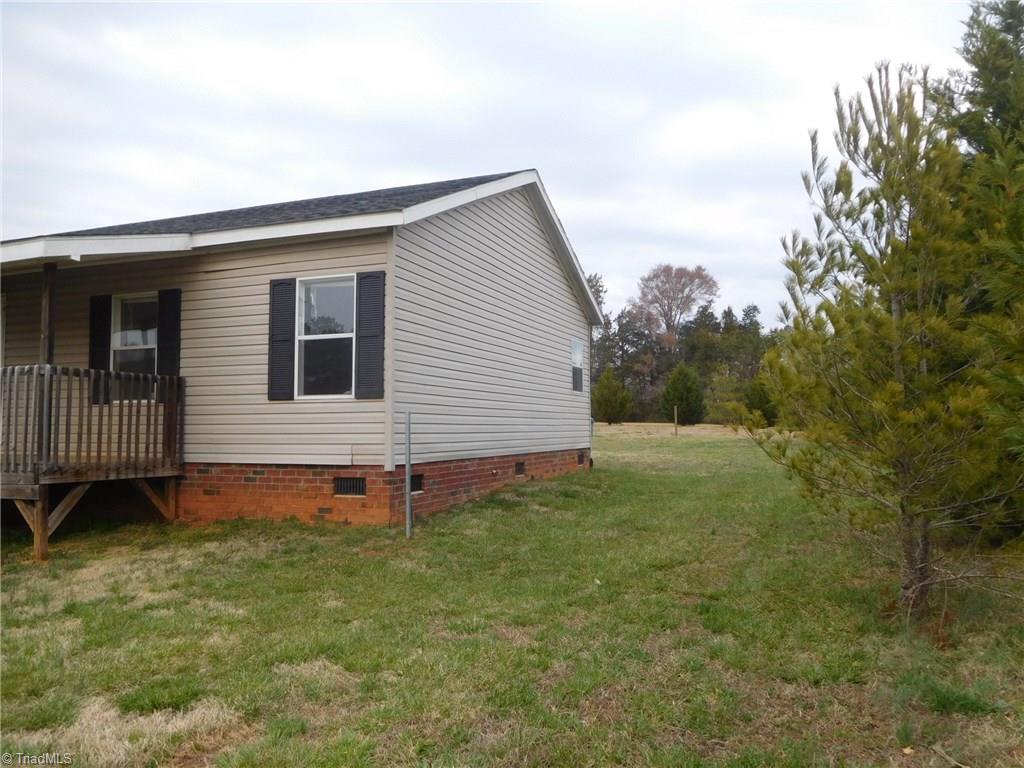 4629 Roundleaf Road Ramseur, NC 27316 - Photo 2 of 19