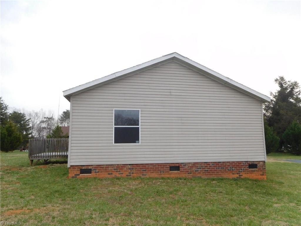 4629 Roundleaf Road Ramseur, NC 27316 - Photo 3 of 19