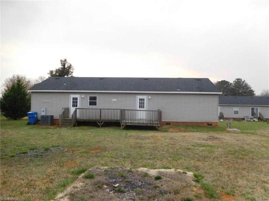 4629 Roundleaf Road Ramseur, NC 27316 - Photo 4 of 19