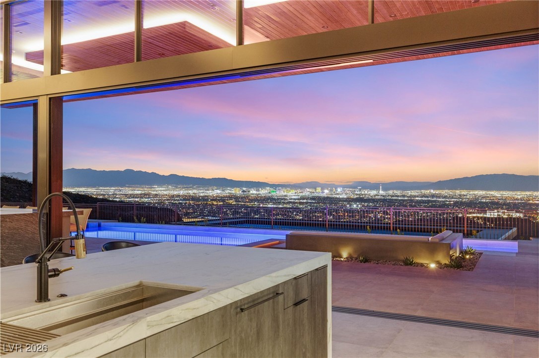 6 Hidden Heights Court Henderson, NV 89012 - Photo 3 of 60