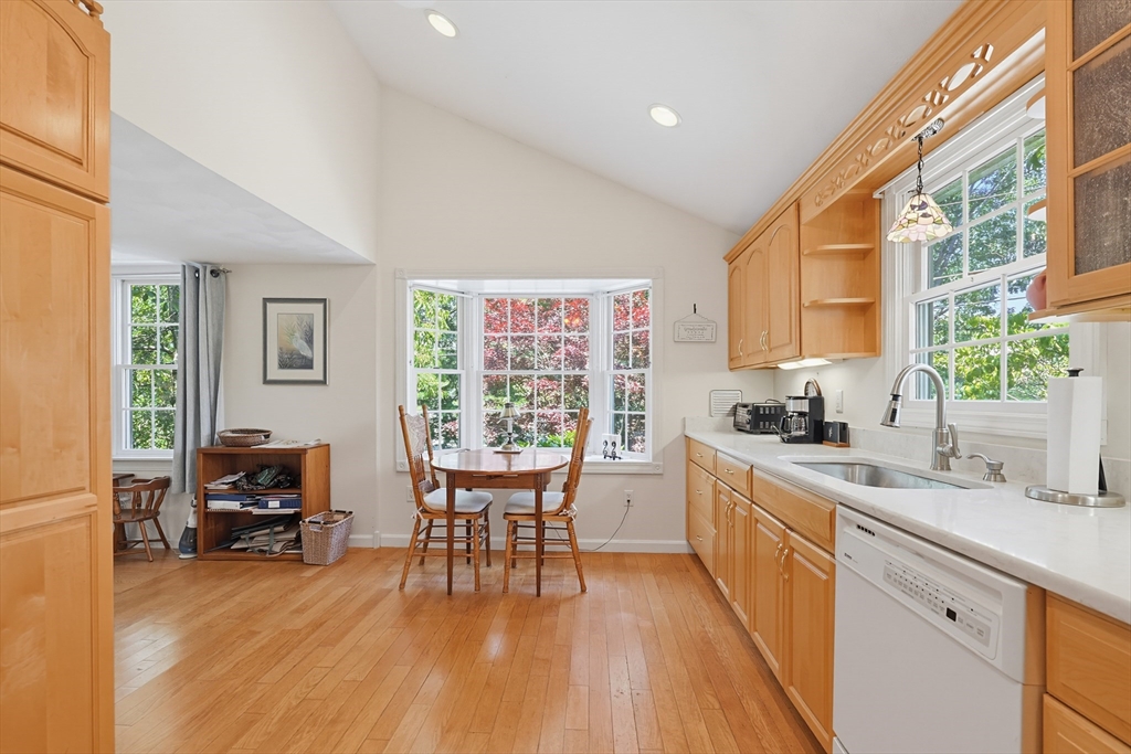 82 Ridge Road Foxboro, MA 02035 - Photo 22 of 32