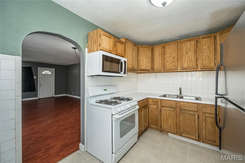 2833 Walton Road St. Louis, MO 63114 - Photo 7 of 24 Gallery Image 7
