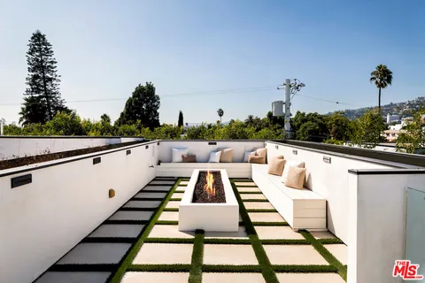 $4,195,000 | 839 North Genesee Avenue, Los Angeles, CA 90046