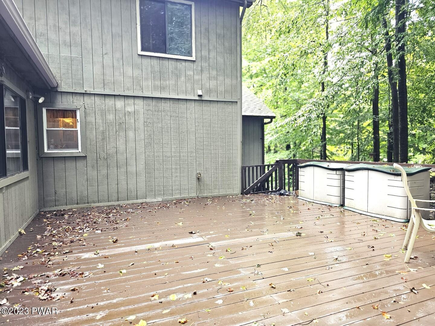 1005 Tomahawk Road Lake Ariel, PA 18436 - Photo 20 of 33 20-Huge deck