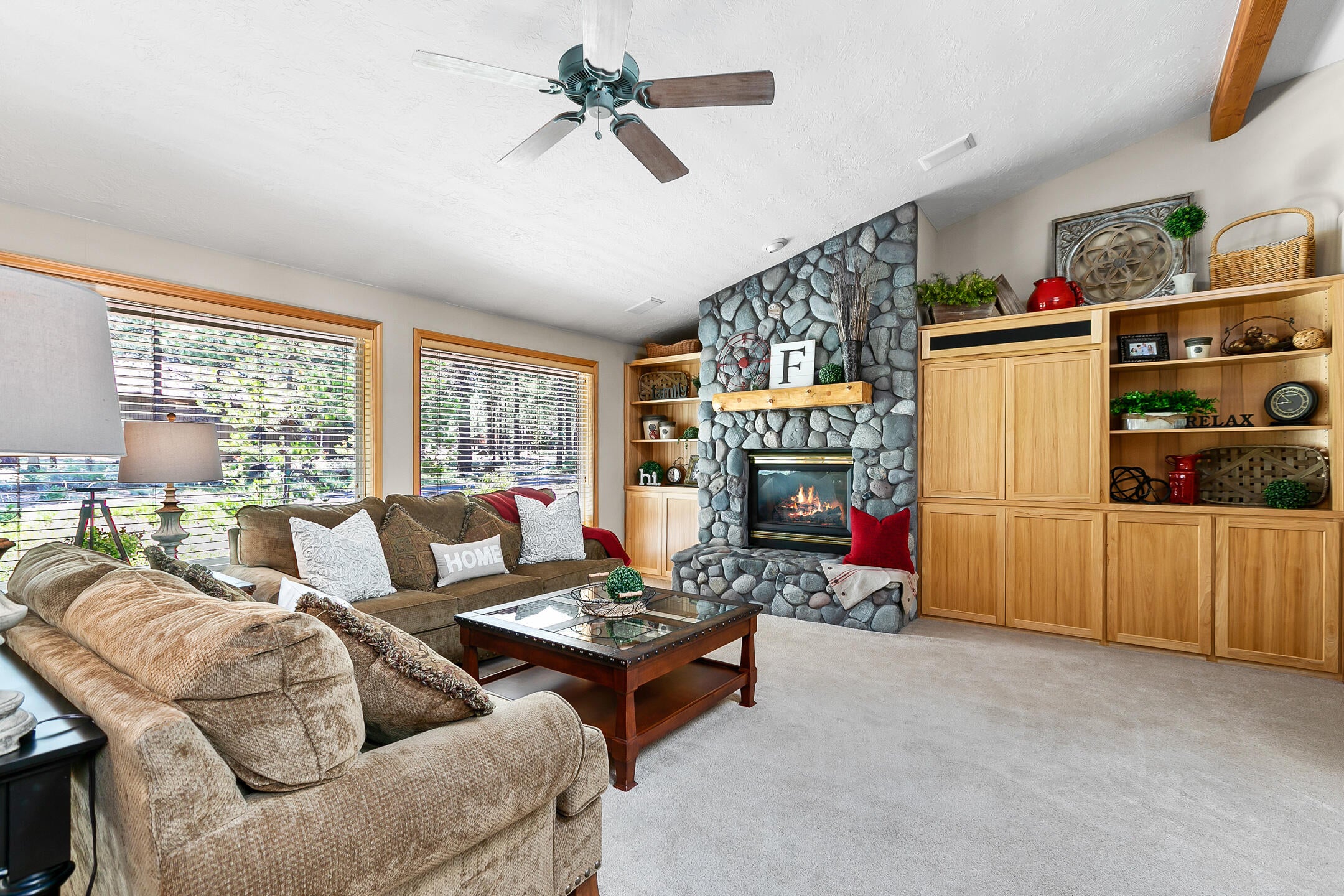 18139 Rager Mountain Lane Sunriver, OR 97707 - Photo 3 of 37 4