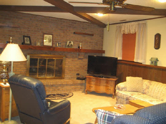 6573 North Deer Path Road Oregon, IL 61061 - Photo 8 of 9 Gallery Image 8
