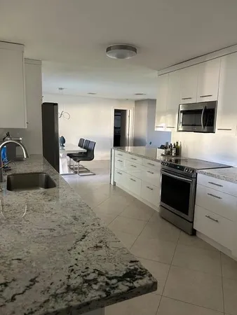 $6,900 | 2400 Southwest 86th Avenue, Davie, FL 33324