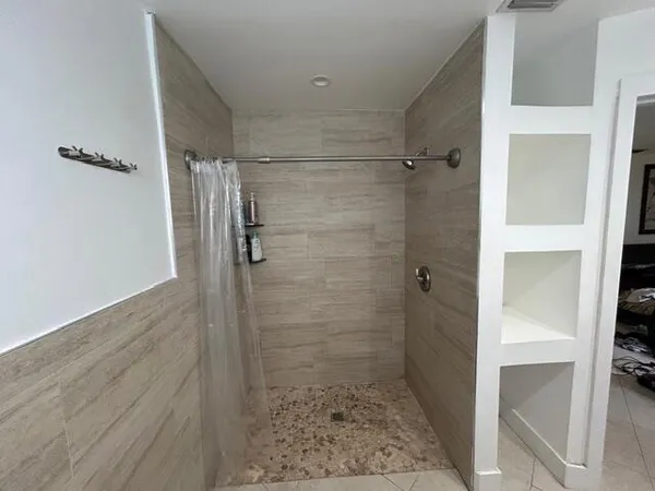 $6,800 | 2400 Southwest 86th Avenue, Davie, FL 33324