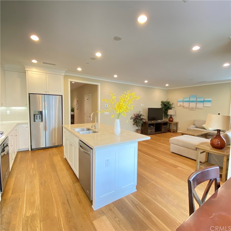 115 Waterleaf Irvine, CA 92620 - Photo 4 of 24