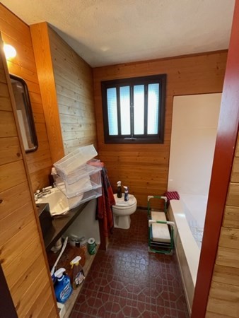 6 Beaver Place Billerica, MA 01821 - Photo 14 of 25 a room with furniture and rug