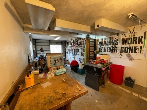 6 Beaver Place Billerica, MA 01821 - Photo 23 of 25 a room with gym equipment