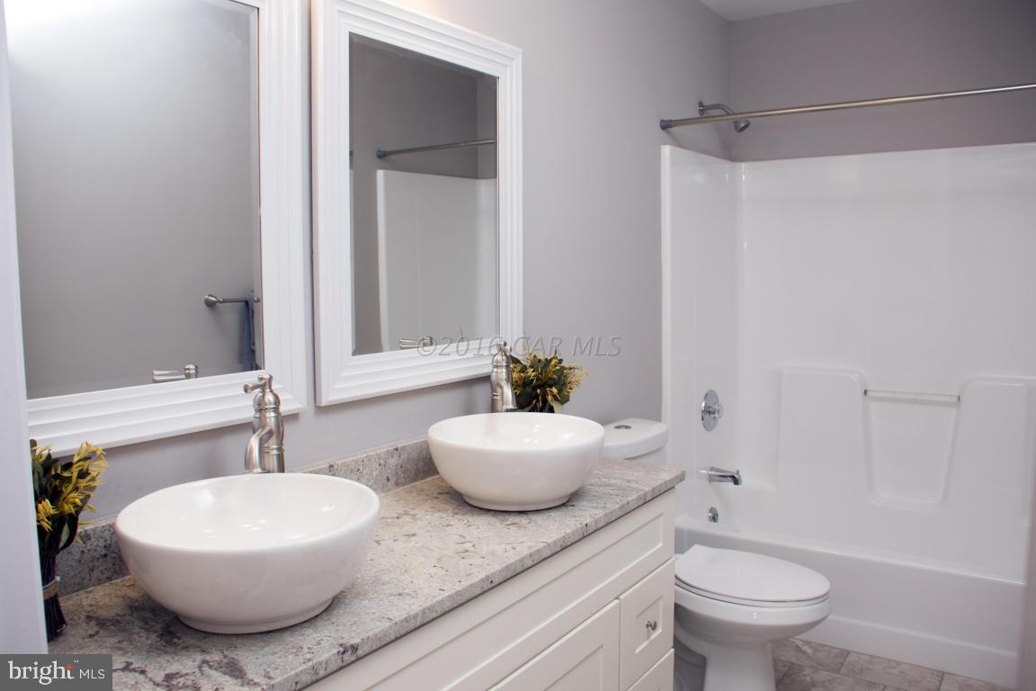 12412 Windsor Road Ocean City, MD 21842 - Photo 6 of 24 Gallery Image 6