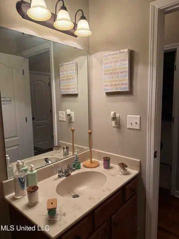 $459,000 | 7049 Windswept Lane, Olive Branch, MS 38654