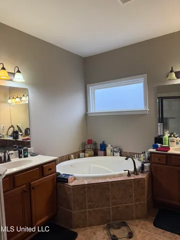 $459,000 | 7049 Windswept Lane, Olive Branch, MS 38654