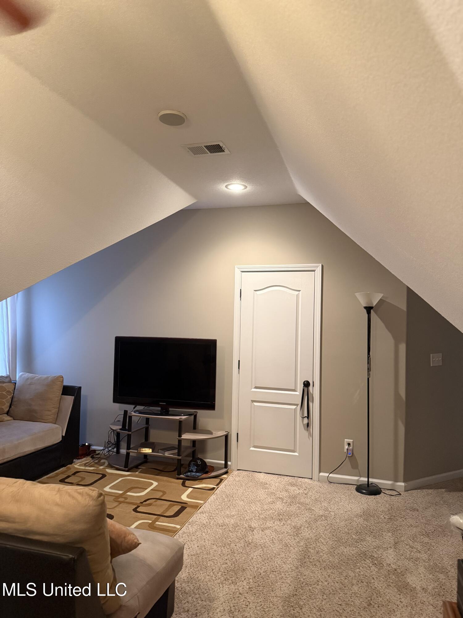 7049 Windswept Lane Olive Branch, MS 38654 - Photo 37 of 59 IMG_1350