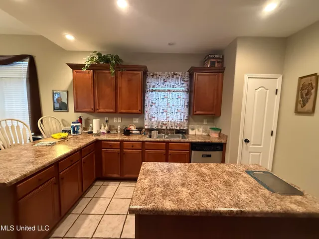 $459,000 | 7049 Windswept Lane, Olive Branch, MS 38654