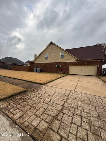 $459,000 | 7049 Windswept Lane, Olive Branch, MS 38654