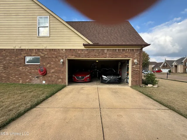 $459,000 | 7049 Windswept Lane, Olive Branch, MS 38654