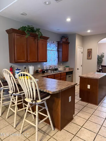 $459,000 | 7049 Windswept Lane, Olive Branch, MS 38654