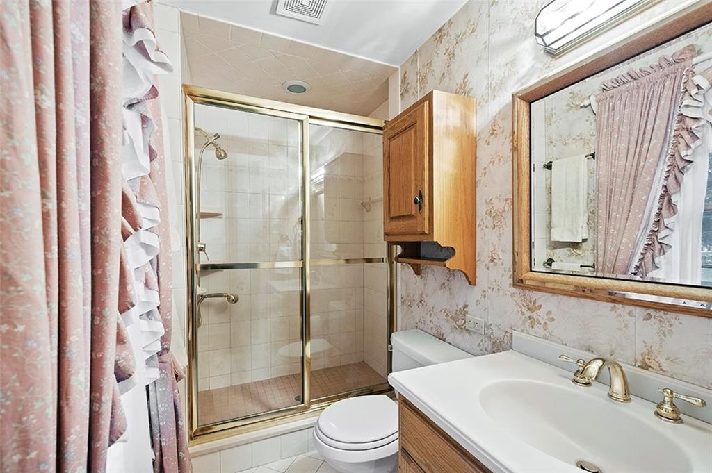 1320 Rolling Meadow Road Pittsburgh, PA 15241 - Photo 16 of 24 Gallery Image 16