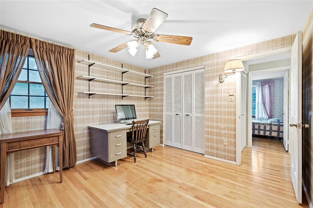 1320 Rolling Meadow Road Pittsburgh, PA 15241 - Photo 17 of 24 Gallery Image 17