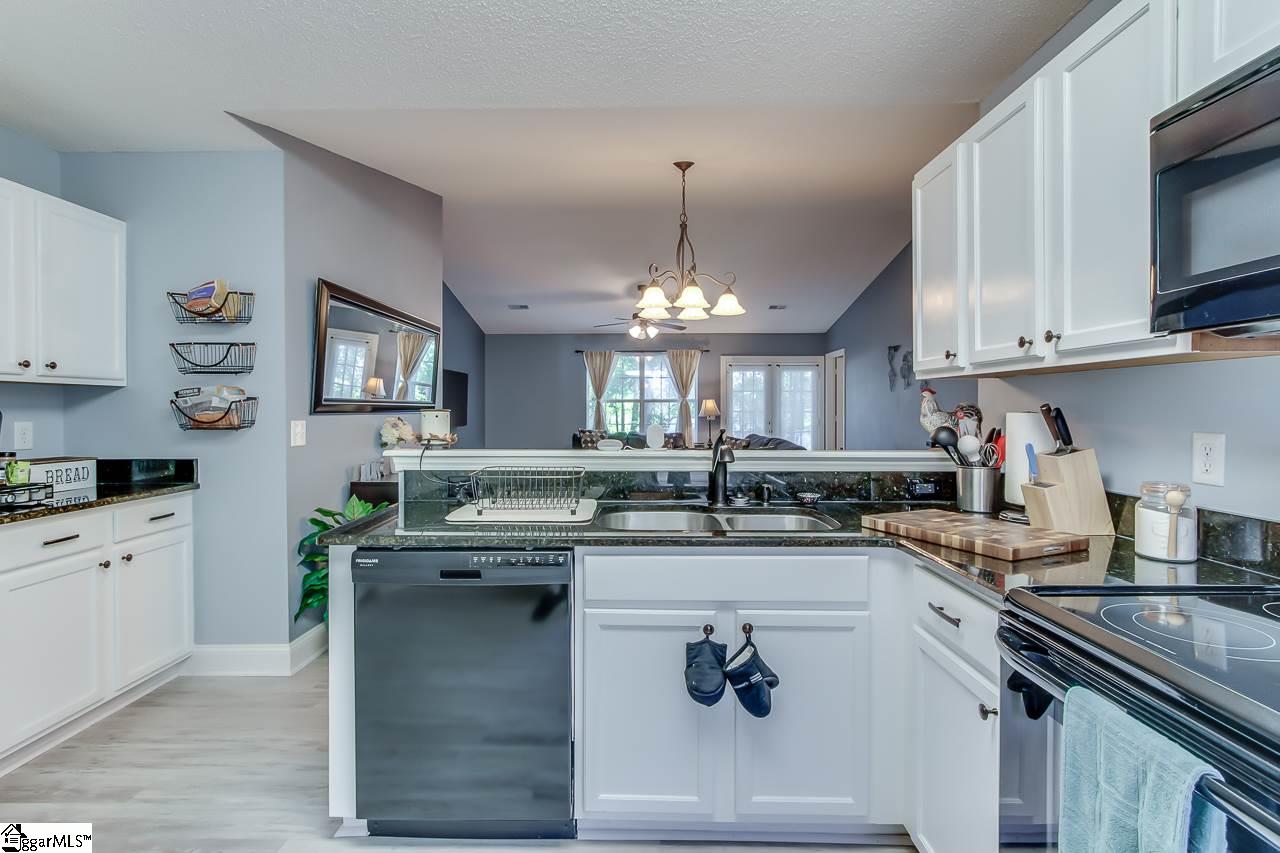 7 Reedy River Way Greenville, SC 29605 - Photo 12 of 35 Gallery Image 12