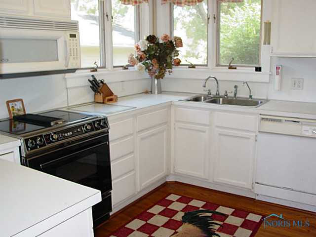 3334 Pelham Road Toledo, OH 43606 - Photo 4 of 16 Gallery Image 4